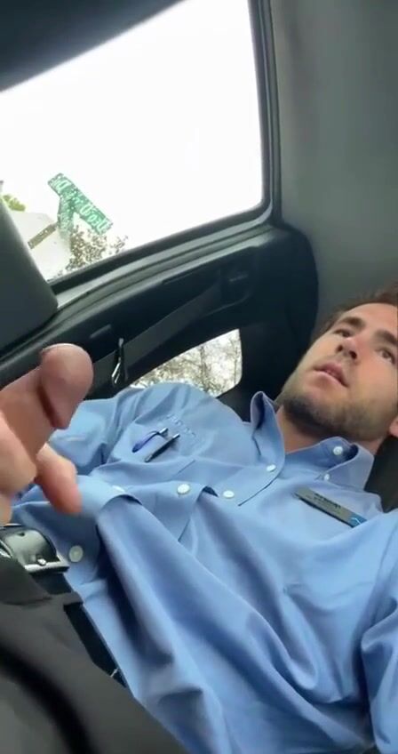 Ryan Reynolds jerking in a car